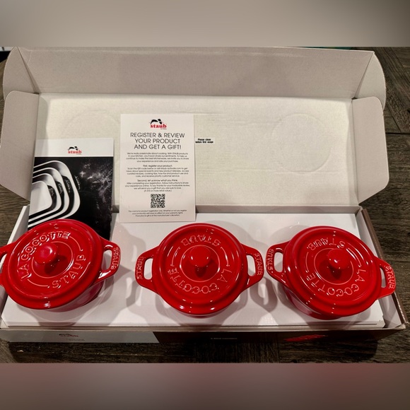 Staub Cocotte Ronde Set of 3 - Picture 1 of 7